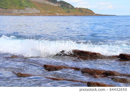 Sea sky clouds coast waves Sea sky clouds coast waves 84432650