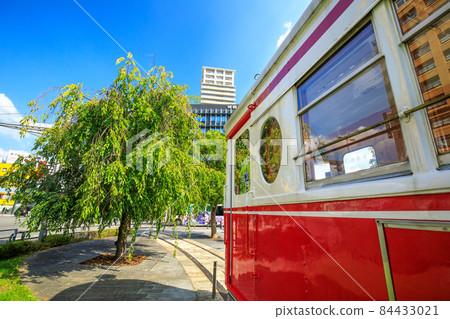 岐阜市岐阜站前廣場名鐵Mo 510保存車輛和電車站遺址 84433021