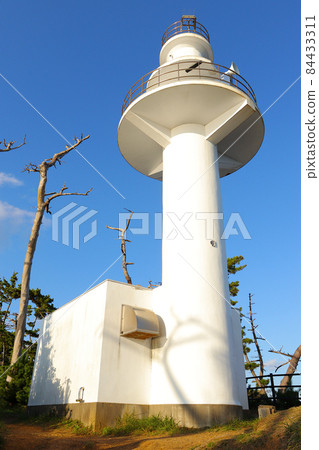宮城縣氣仙沼市氣仙沼大島龍舞崎(大島龍舞崎)的“陸前大島燈塔” 宮城縣氣仙沼市氣仙沼大島龍舞崎(大島龍舞崎)的“陸前大島燈塔” 84433311