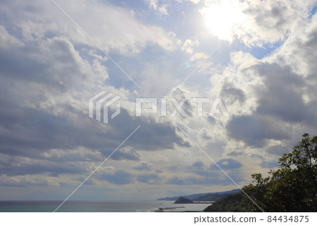 日南海岸,海,天空,雲,太陽 日南海岸,海,天空,雲,太陽 84434875
