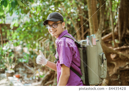 happy veterinarians are preparing to check at the farm animal happy veterinarians are preparing to check at the farm animal 84435428