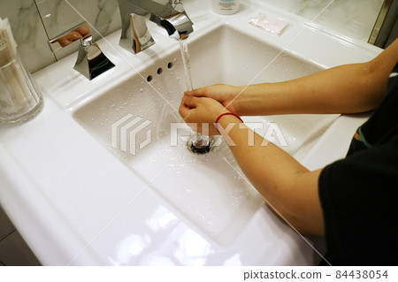 Marble-like wash basin, manned permanent wash basin, address Nyohanten General Tokisho's residence 84438054