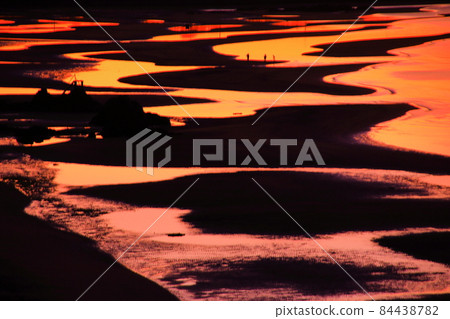 Morning glow coast Morning glow coast 84438782