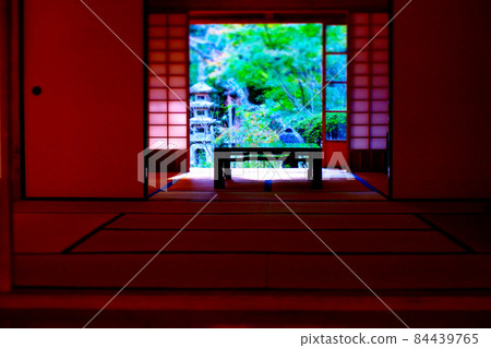 位於鎌倉古城鎌倉五山的第四大寺廟淨智寺 位於鎌倉古城鎌倉五山的第四大寺廟淨智寺 84439765