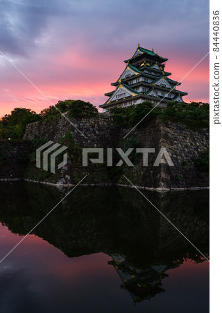日出和大阪城 日出和大阪城 84440836