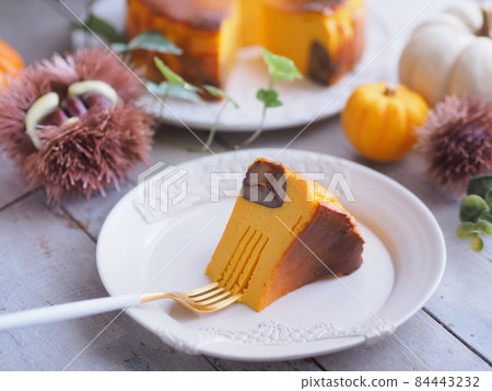 秋日甜食南瓜芝士蛋糕 秋日甜食南瓜芝士蛋糕 84443232