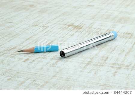 Shortened pencil and auxiliary shaft 84444207