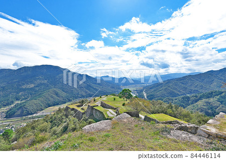 [Takeda Castle Ruins] (High resolution version) Takeda Kojozan, Wadayama-cho, Asago City, Hyogo Prefecture 84446114