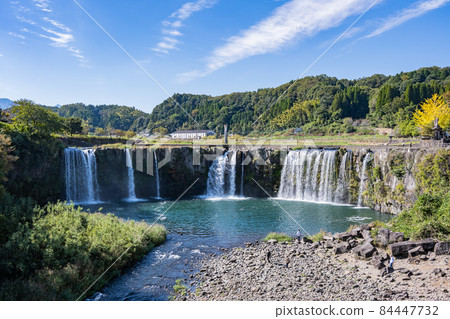 Waterfall of Hatassiri 84447732