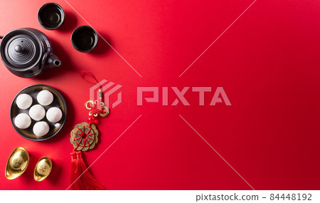 Tang Yuan(sweet dumplings balls), a traditional cuisine for Mid-autumn, Dongzhi (winter solstice ) and Chinese new year. Chinese characters FU in the article refer to fortune, wealth, money flow. 84448192