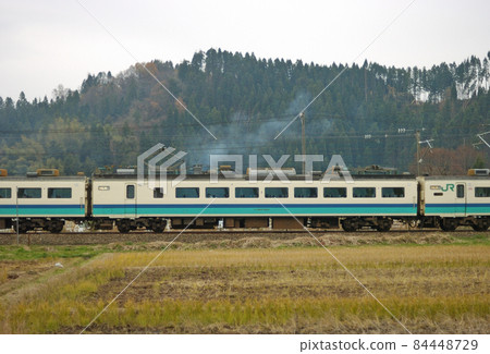 Hokuriku Main Line Morimoto-Tsubata JR East 485 series T12 formation (Niigata) ② Moha 484-1015 Sea side 84448729