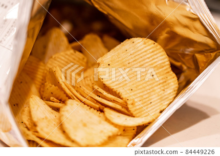 Crisps Crisps 84449226