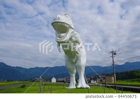 白色的Saurus 84450673