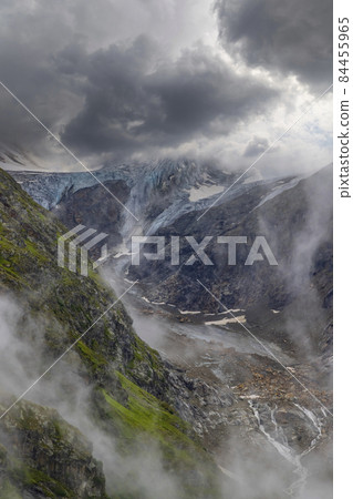 Typical alpine landscape of Swiss Alps with Stein Glacier (Steingletscher), Urner Alps, Canton of Bern, Switzerland Typical alpine landscape of Swiss Alps with Stein Glacier (Steingletscher), Urner Alps, Canton of Bern, Switzerland 84455965