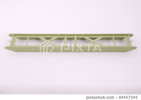 One white hair extender stops 84457345