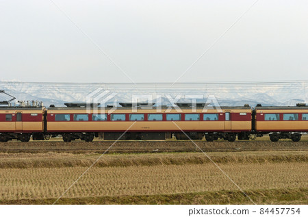 Hokuriku Main Line Mikawa-Kaga Kasama JR West 485 Series New A01 Organization (Kyoto) ⑤ Moha 489-15 Sea Side 84457754