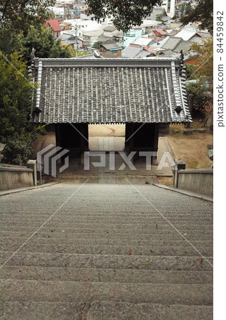 Misode Tenmangu Shrine, the filming location of the famous scene where men and women switch places 84459842