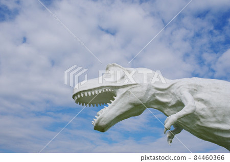 White Saurus White Saurus 84460366