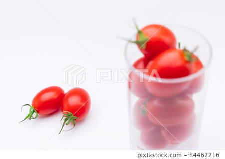  Mini Tomato 84462216