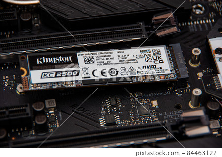 M.2 SSD insertion as a whole 84463122