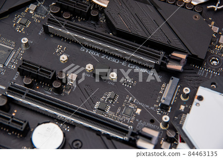 M.2 SSD 插槽 84463135