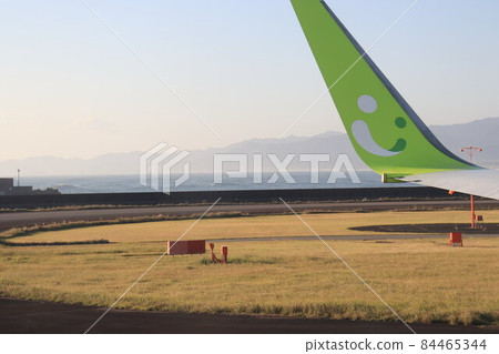 起飛前從機艙俯瞰宮崎九重葛機場 84465344