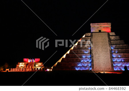 奇琴伊察金字塔,瑪雅文明的世界遺產,墨西哥尤卡坦半島 奇琴伊察金字塔,瑪雅文明的世界遺產,墨西哥尤卡坦半島 84468392