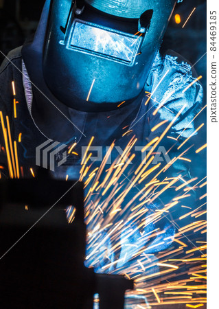 worker with protective mask welding metal worker with protective mask welding metal 84469185