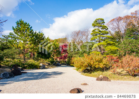 Japanese garden in the autumn Osaka Expo Park Japanese garden in the autumn Osaka Expo Park 84469878