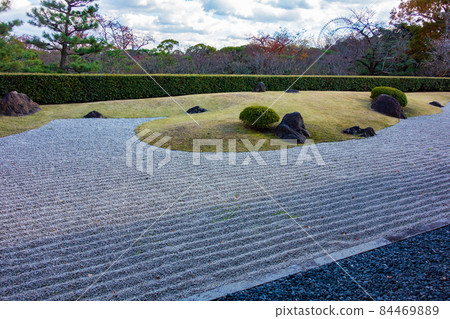 Garden of dry garden in Osaka Expo Park in autumn 84469889