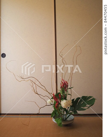 Ikebana work Ikebana work 84470455