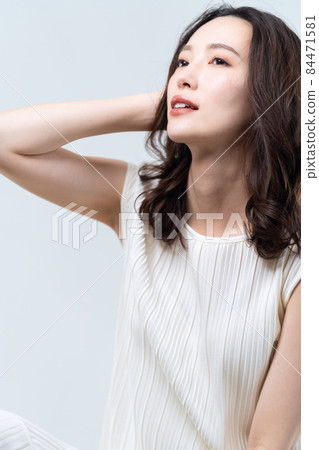 Female beauty beauty hair care skin care Female beauty beauty hair care skin care 84471581