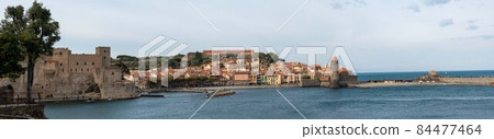 Old town of Collioure, France, a popular resort town on Mediterranean sea Old town of Collioure, France, a popular resort town on Mediterranean sea 84477464
