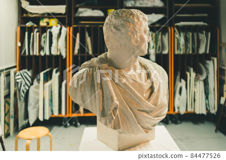 藝術學校石膏像 84477526