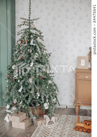 Beautiful room with Christmas decorations Beautiful room with Christmas decorations 84478841