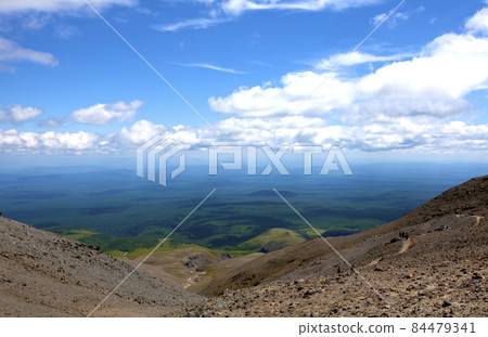 從中國北部看白頭山天地 84479341