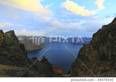 從中國北部看白頭山天地 84479356