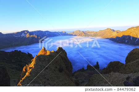 從中國北部看白頭山天地 84479362