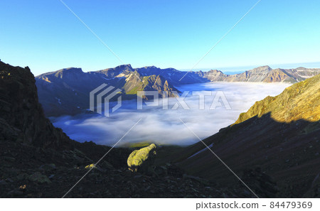 從中國北部看白頭山天地 84479369