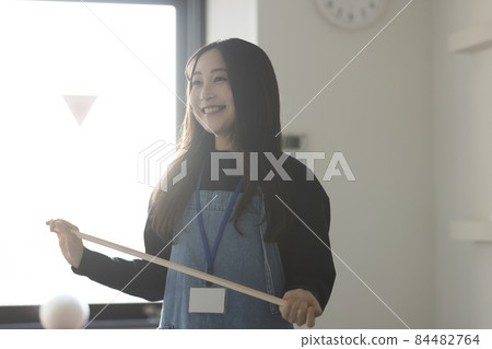 上課的學生 84482764