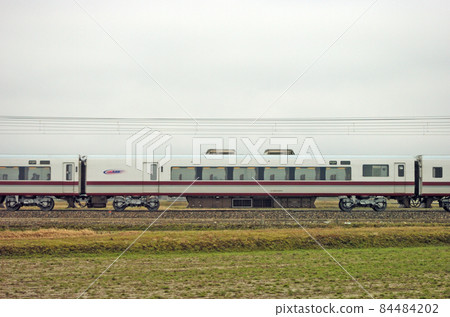 Hokuriku Main Line Mikawa-Kaga Kasama Hokuetsu Express 681 series N01 formation ④ Saha 681-2201 Sea side 84484202