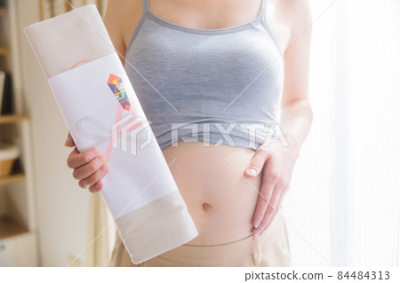 Girth Haraobi Pregnant woman Girth Haraobi Pregnant woman 84484313