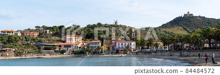 Old town of Collioure, France, a popular resort town on Mediterranean sea Old town of Collioure, France, a popular resort town on Mediterranean sea 84484572