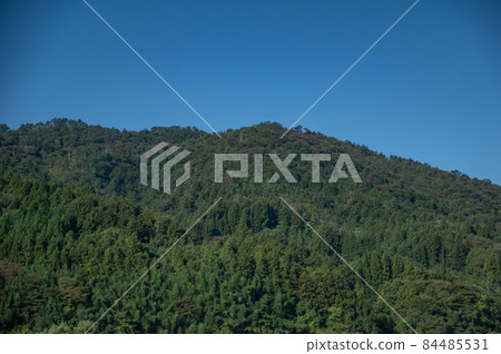 藍天白雲山 藍天白雲山 84485531