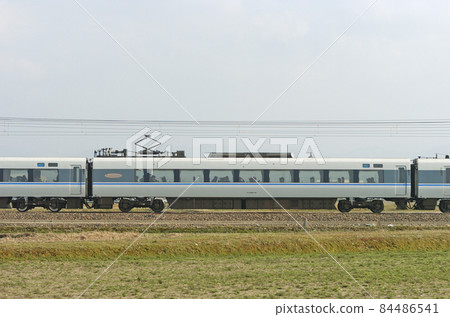 北陸本線 三河加賀笠間 JR 西 681 系列 T06 編隊(金澤)② 佐哈 680-12 海邊 北陸本線 三河加賀笠間 JR 西 681 系列 T06 編隊(金澤)② 佐哈 680-12 海邊 84486541