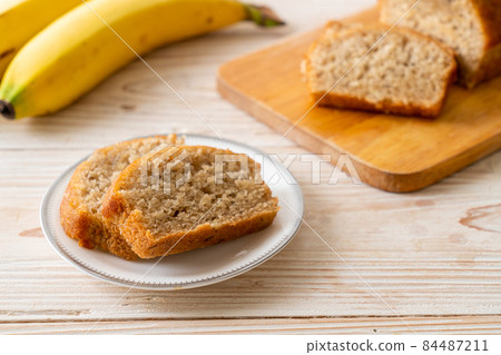 Homemade banana bread sliced Homemade banana bread sliced 84487211