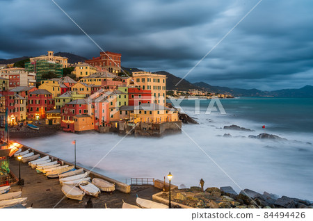 Waves in Boccadasse 84494426