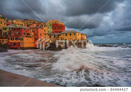 Waves in Boccadasse 84494427