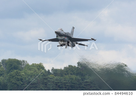 Polish Air Force F-16C Block 52 Advanced "Tiger Demo Team" Takeoff Polish Air Force F-16C Block 52 Advanced "Tiger Demo Team" Takeoff 84494610