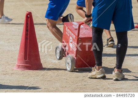 Preparation for athletic meet: White line 84495720